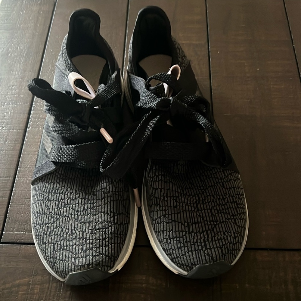Adidas Edge lux Athletic Shoe  6.5